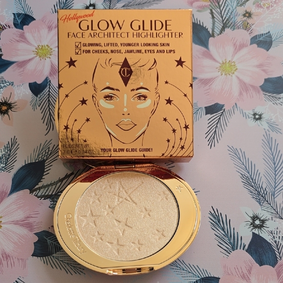 Charlotte Tilbury Hollywood Glow Glide Highlighter - Moonlit Glow - Picture 1 of 3